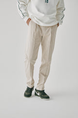 CLUB CLASSIC SLACKS - BEIGE (MODEL UP)