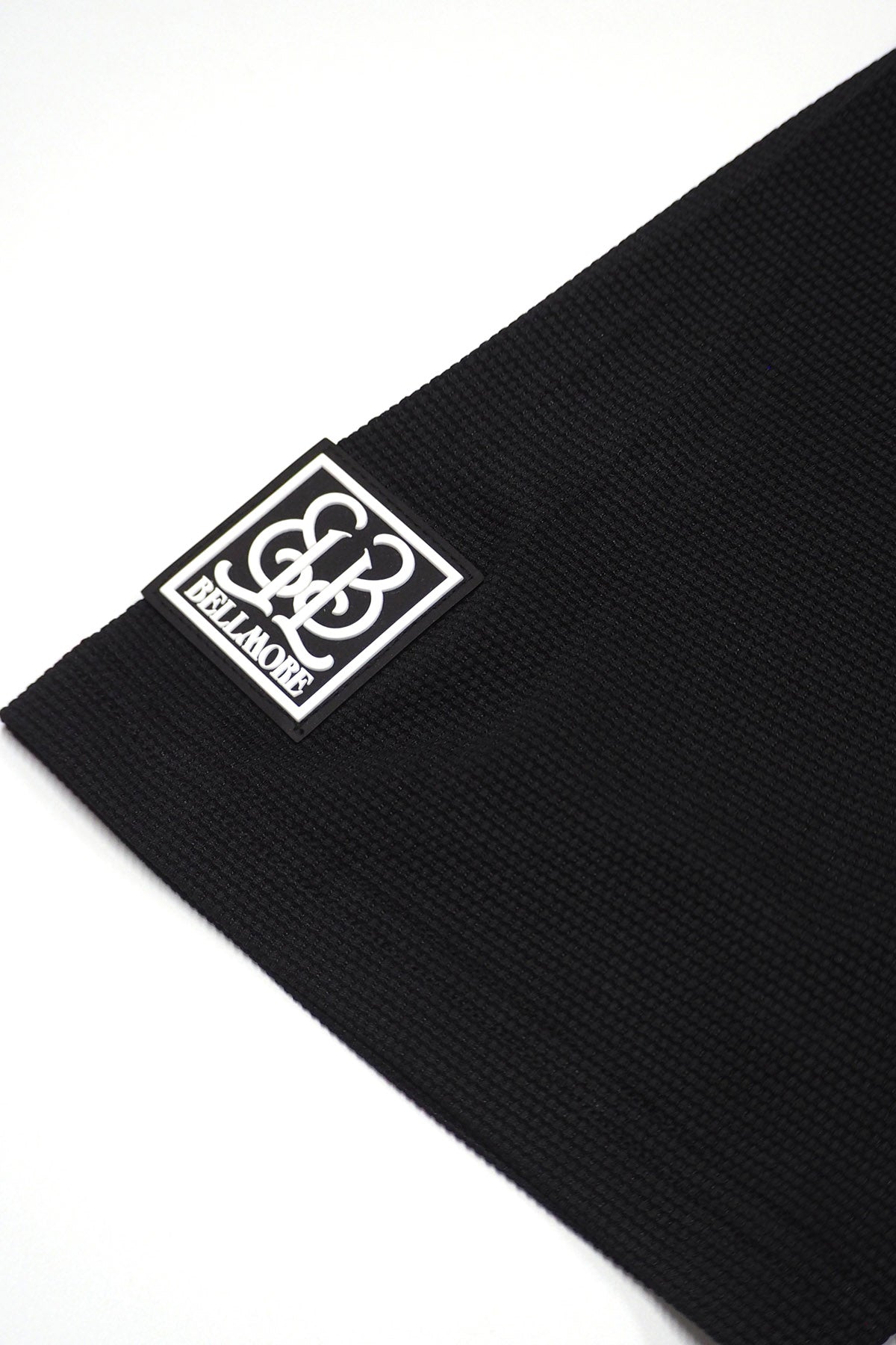 AUTHENTIC S/S MOCKNECK - BLACK – BELLMORE