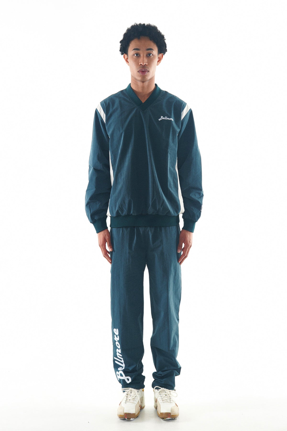 ベルモア　Ｖネックナイロンジャージー　グリーン　BELLMORE V-NECK NYLON JERSEY - GREEN – BELLMORE