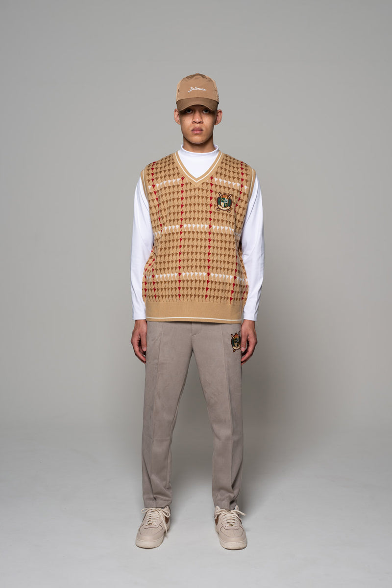 PATTERNED KNIT VEST - BROWN
