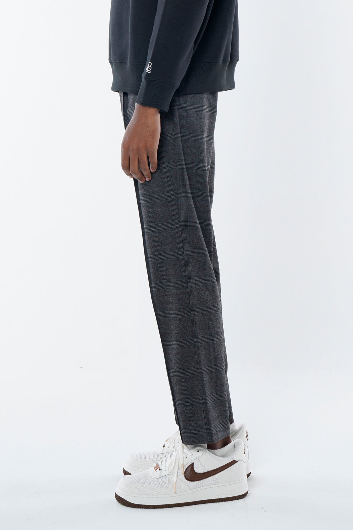 EMBLEM CHECK STRETCH PANTS - BLACK – BELLMORE